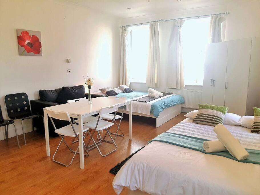 Excellent Studio Flat In London Luaran gambar